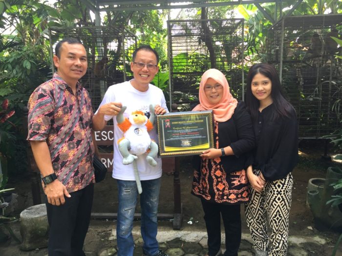 Trio Motor Berikan Donasi untuk Sahabat Bekantan Indonesia Trio Motor Berikan Donasi untuk Sahabat Bekantan Indonesia