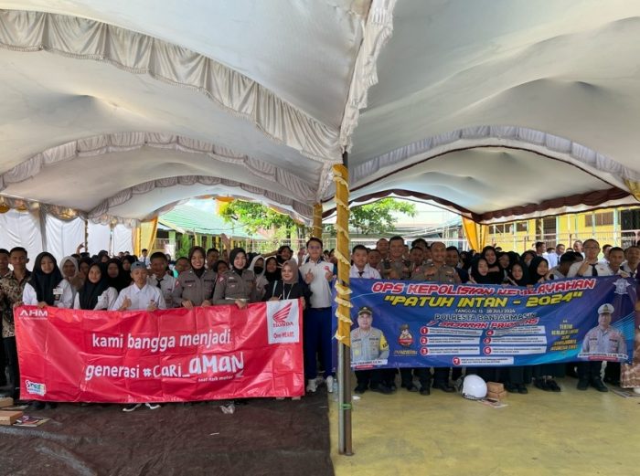Trio Motor Gelar Edukasi Safety Riding Bersama Satlantas Polresta Banjarmasin dan Duta Safety Riding di SMK Bina Banua