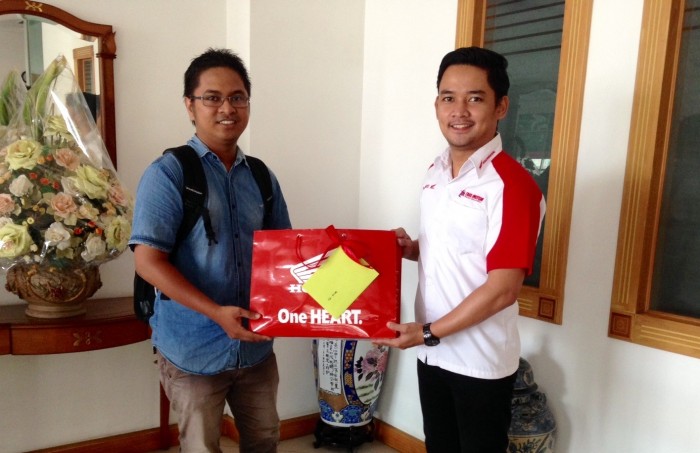 Bingkisan Lebaran untuk Wartawan Satu HATI