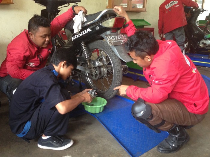 Akali Performa Motor Tanpa Oprek Mesin? Ini Caranya Brosis!