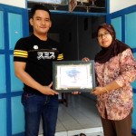 Trio Motor Apresiasi Guru Pembimbing AHMBS