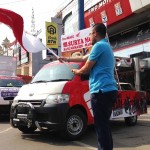 Afrizal Rachman, Marketing Manager PT Trio Motor saat melepaskan Parade Honda Delivery Car