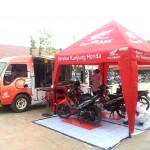 Unit AHASS Keliling PT Trio Motor melakukan pelayanan servis di SMKN 4 Banjarmasin.