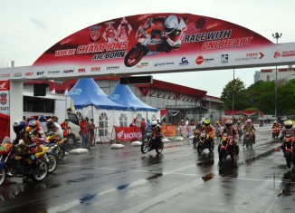 Tutup Rangkaian HRC 2015, AHM Konsisten Cetak Pebalap Berbakat Tanah Air