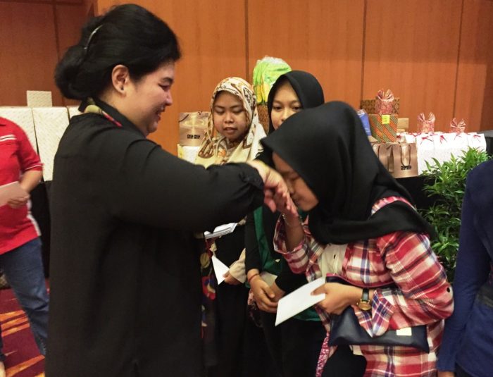 Buka Puasa Sembari Santuni Anak Kurang Mampu