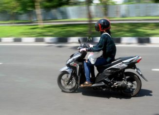 Tips Berkendara Saat Puasa