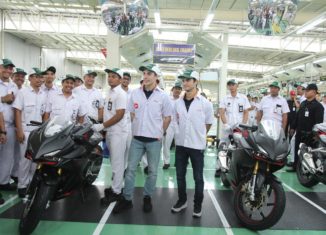 Marc Marquez dan Dani Pedrosa Kunjungi Pabrik AHM