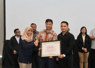 ​Trio Motor Terima Penghargaan Public Relation Award 2017