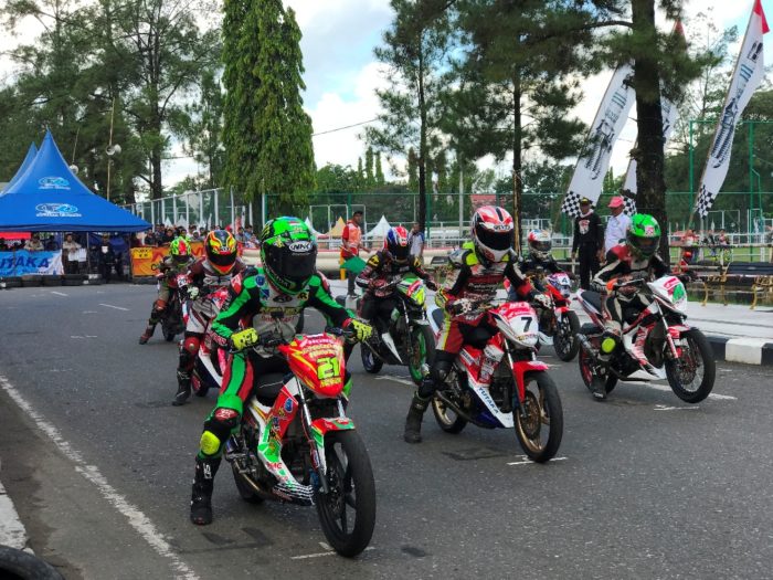 HDC Panaskan Aspal Banjarbaru
