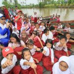 Edukasi Safety Riding, Trio Motor Kunjungi SDN 10 Basirih