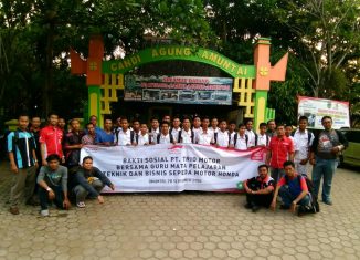 Peduli Situs Sejarah, Trio Motor Bersama SMK Binaan Bersih-Bersih Candi Agung