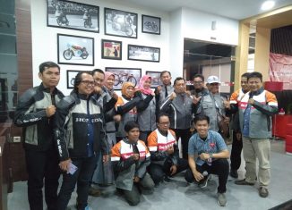#Cari_Aman Berkendara Saat Cari Berita