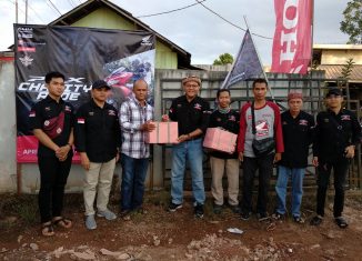 Club Motor Berbagi di Ajang PCX Charity Ride