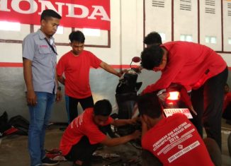 Peringati Sumpah Pemuda: Yayasan AHM dan Trio Motor Latih Generasi Muda Sampit