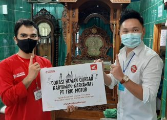 Berbagi Kebahagiaan Idul Adha, Trio Motor Kurbankan 3 Ekor Sapi