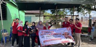 Honda Trio Motor Pererat Kebersamaan dengan Warga Sungai Baru Lewat Penyaluran Hewan Kurban