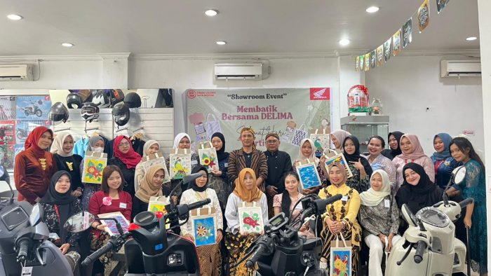 Lestarikan Budaya dengan Cara Kreatif, Honda Delima Motor Sutoyo Gelar Membatik Bersama