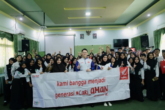 Edukasi Safety Riding Honda Trio Motor Disambut Antusias Siswa SMAN 1 Banjarmasin